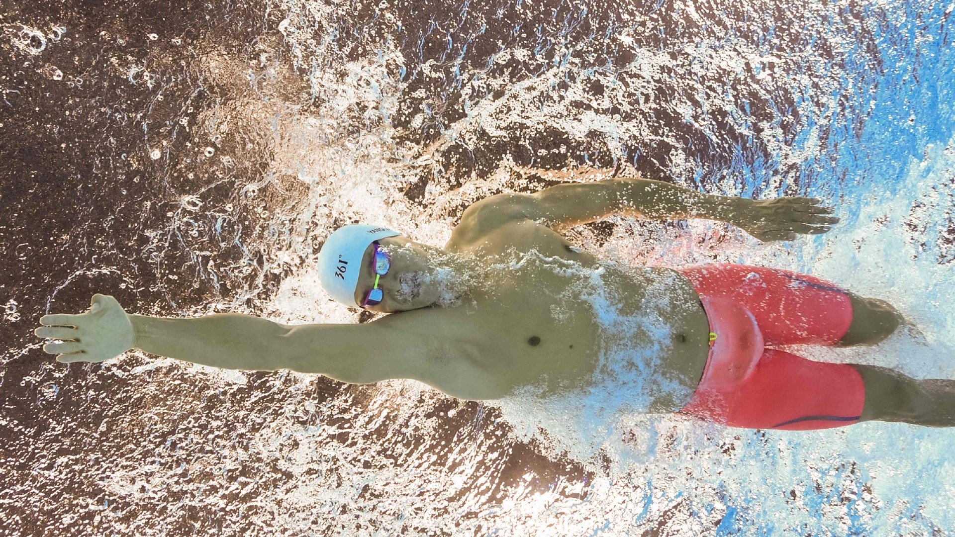 保罗在焦点战证明自己，深圳队提前终结悬念新疆队