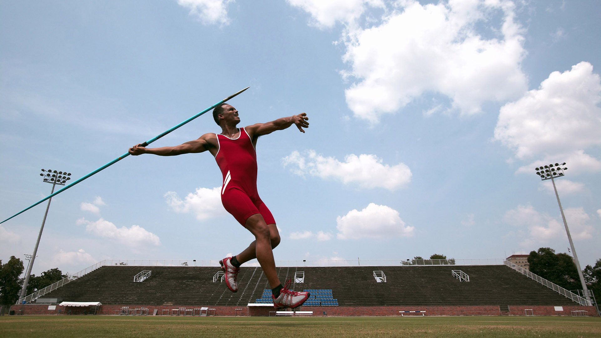 中国对阵突尼斯,加克波关键节点连续得分,照亮胜利之路